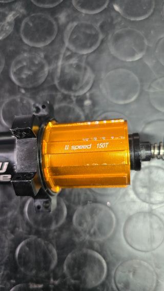 Cubo New Race 24F Usado Leve