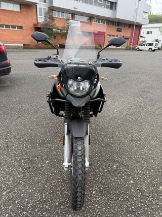 UM Desert Adventure 125 Negra/Gris