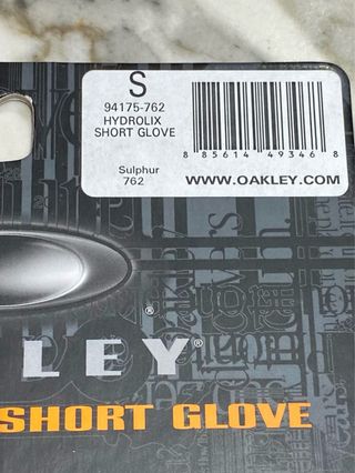 Guantes Oakley O Hydrolix de entrenamiento.