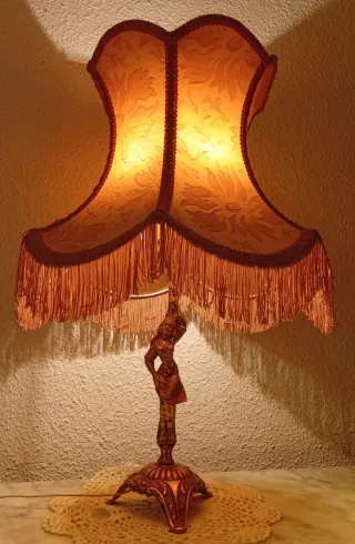 Pareja de Lámparas Vintage Figuras Doradas retro.