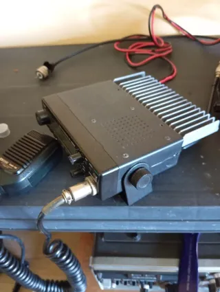 Emisora Nagai AR-146 2 metros