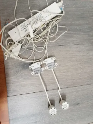 Apliques LED Ikea perfecto estado