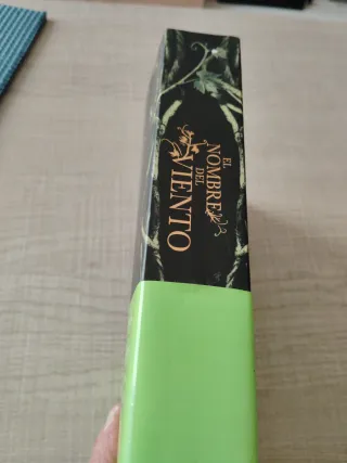 El nombre del viento (Crónica del asesino de re...