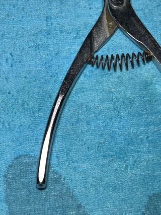 Alicates para extraer tóricas marca Facom 177 E.23