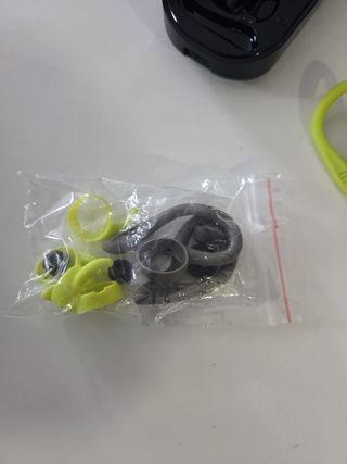 Auriculares Inalámbricos True Wireless Negros y Am