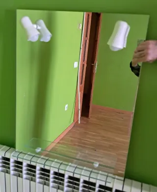 Espejo de baño con repisa