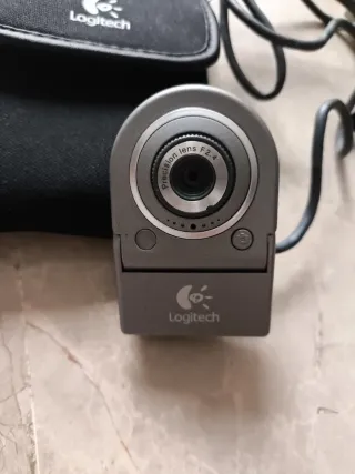 Cámara Web Logitech QuickCam Notebooks Deluxe