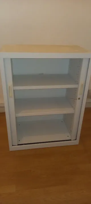 Armario archivador con persiana