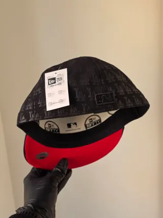 Gorra New Era 59FIFTY ✨️ 7 1/4 (57.7cm)