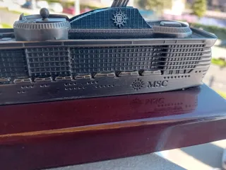 2 Maquetas Crucero MSC Splendida/Poesia 100€