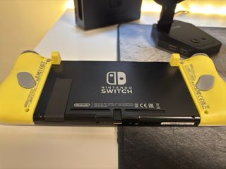 Nintendo Switch Negra y Blanca