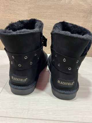 Botines negros forrados talla 39