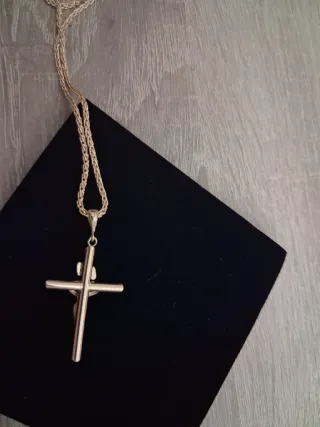 Cruz de oro 9k sin estrenar