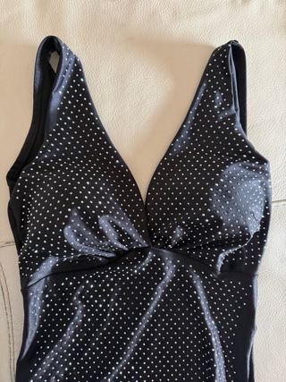 Vestitino elegante con brillantini neri