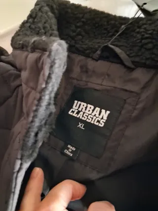 Abrigo acolchado señora negro talla XL. Nuevo