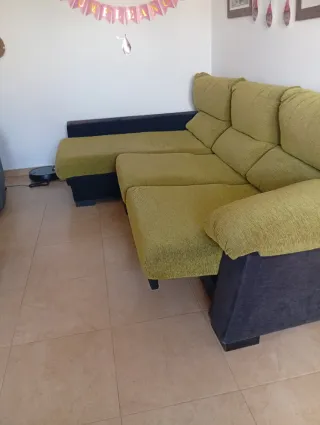 Sofá Chaiselongue Verde y Negro