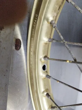 Rueda trasera y basculante PUCH CONDOR