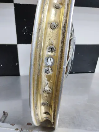 Rueda trasera y basculante PUCH CONDOR