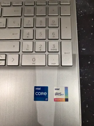 HP Portátil i7 1165G7 1TB 16GB RAM Plata