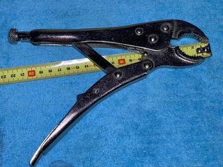 Alicates de presión nuevos