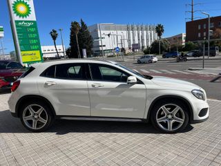 Mercedes-Benz GLA 2015 AMG LINE 220d 4 MATIC 64Mil