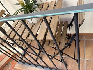 Mesa y 2 sillas plegables exterior