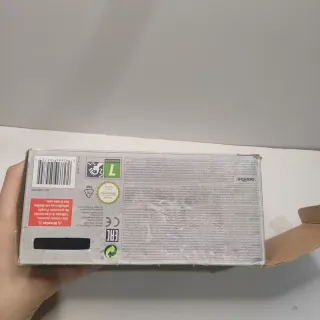 New Nintendo 2DS XL Mario Kart 7 Bundle