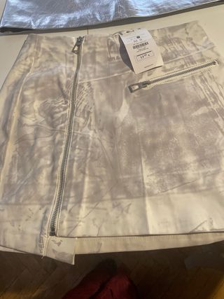 Dos faldas efecto piel M