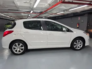 Peugeot 308 2011