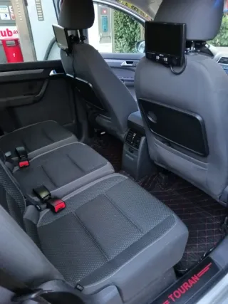 Volkswagen Touran 2011