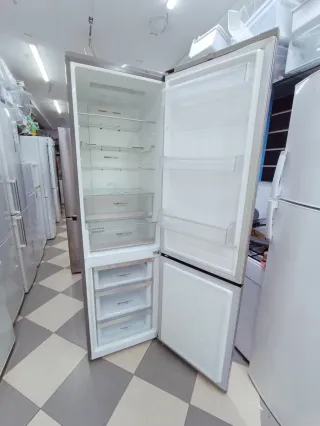 Frigorífico 'LG INVERTER' combi nofrost A+++ ACERO