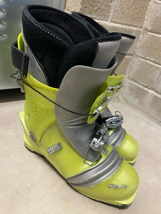 Sci da traversata TRAB con scarponi SCARPA