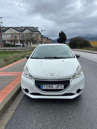 Peugeot 208 2015