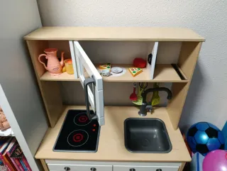 Cocinita infantil de madera