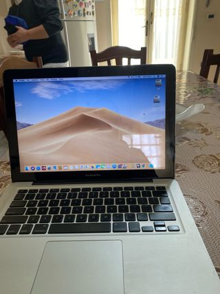 MacBook Dual Core 8GB RAM DDR3 SSD 120GB