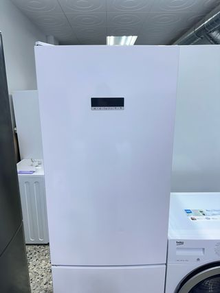 Lavadora Beko y Nevera Grundig con Garantía