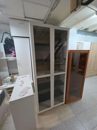 Estantería Ikea Blanca y Negra