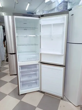Frigorífico 'SAMSUNG' combi no frost ACERO INOX