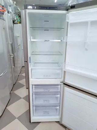 Frigorífico 'SAMSUNG' combi no frost ACERO INOX