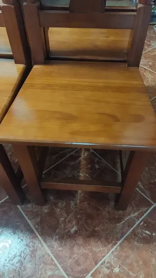 4 Sillas Madera Maciza Buen Estado