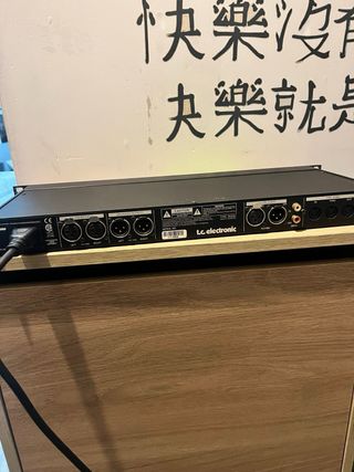 TC Electronic M2000 Processador de Efeitos