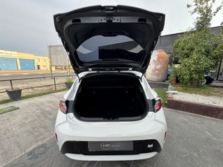 Toyota Corolla 1.8 125H ACTIVE TECH E-CVT