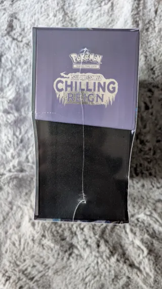 Pokemon TCG: Chilling Reign Elite Trainer Box