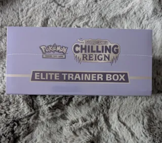 Pokemon TCG: Chilling Reign Elite Trainer Box