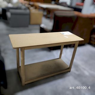 * Mesa de camilla estrecha rectangular