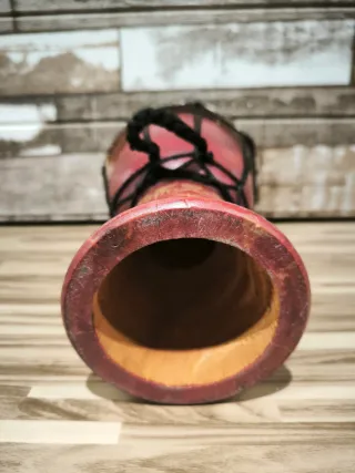 Djenbe pequeño de madera
