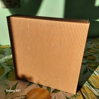 Tagliere per formaggi in legno con accessori