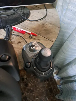 Volante Logitech G920 con Palanca de Cambios