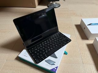 iPad Air 32GB + Teclado Logitech + Funda