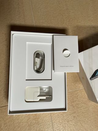 iPad Air 32GB + Teclado Logitech + Funda